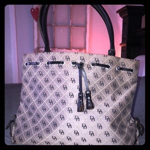 Gently used (loved) Dooney&Bourke purse.